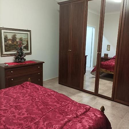 Hotel Casa Di Raffaella à Torre Annunziata Extérieur photo