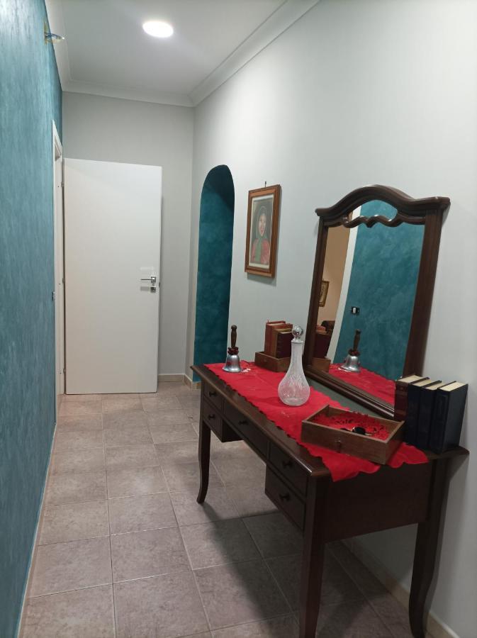 Hotel Casa Di Raffaella à Torre Annunziata Extérieur photo